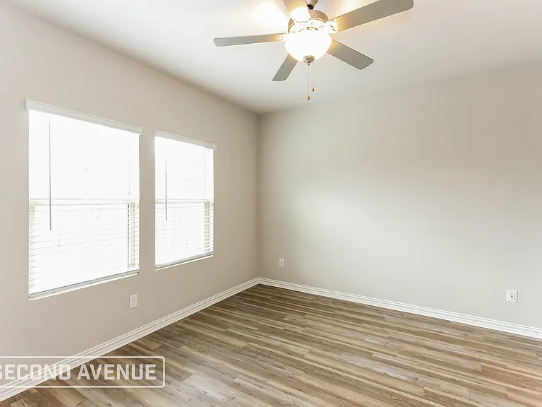 1431 Rolling Fox Dr — Photo 10