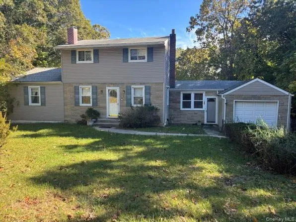 399 Boyle Road, Selden, NY 11784
