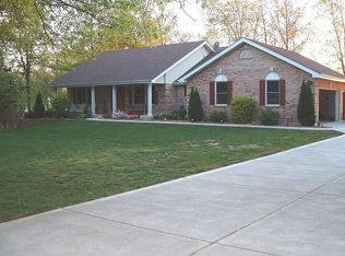 601 Fallen Cedar Ct, Wentzville, MO