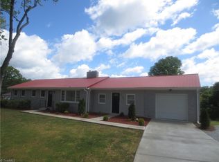 4101 Old Hollow Rd, Kernersville, NC 27284