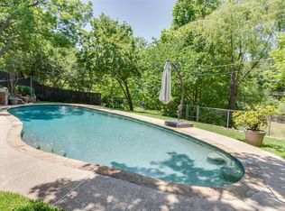 913 Edgecliff Dr, Bedford, TX 76022