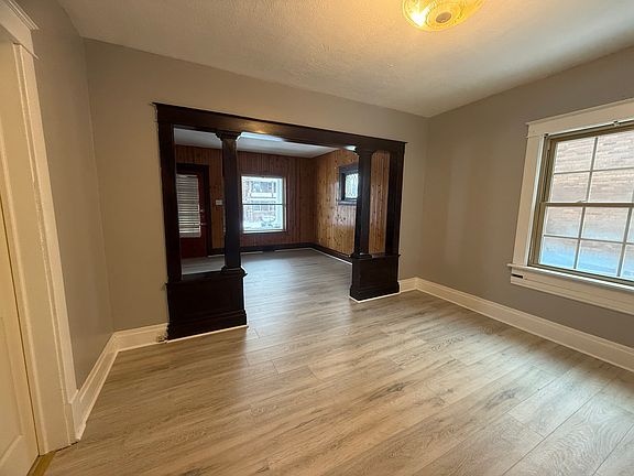 2nd image of 1436 Fort Ave #1