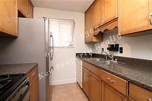2nd image of 1043 Thrasher Ct