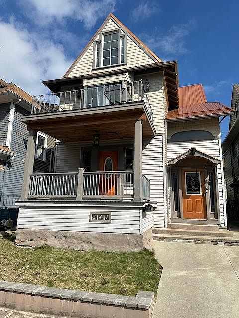 1st image of 241 Oxford Ave #1