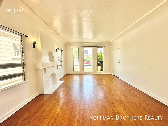 3rd image of 353 N Genesee Ave