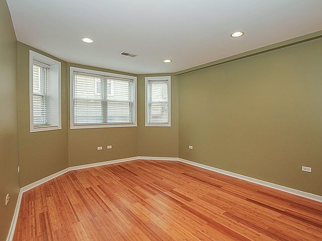 1st image of 1655 N Fairfield Ave APT 101