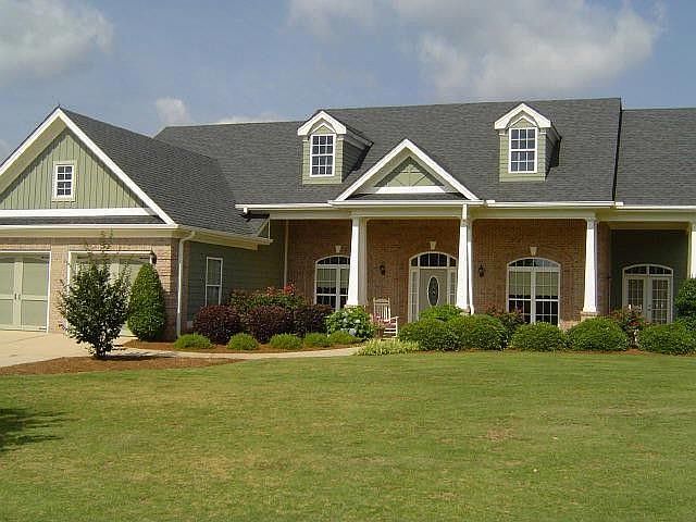 2nd image of 3010 Keeneland Blvd