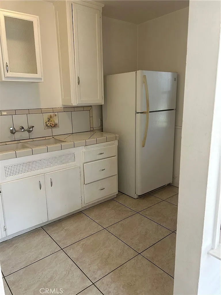 1 bed, 600 sqft, $1,890 — Photo 2