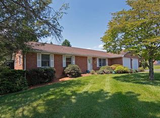 113 Raven View Ln, Lewisburg, WV 24901