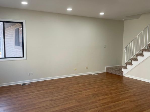 29W550 Winchester Cir N UNIT 3