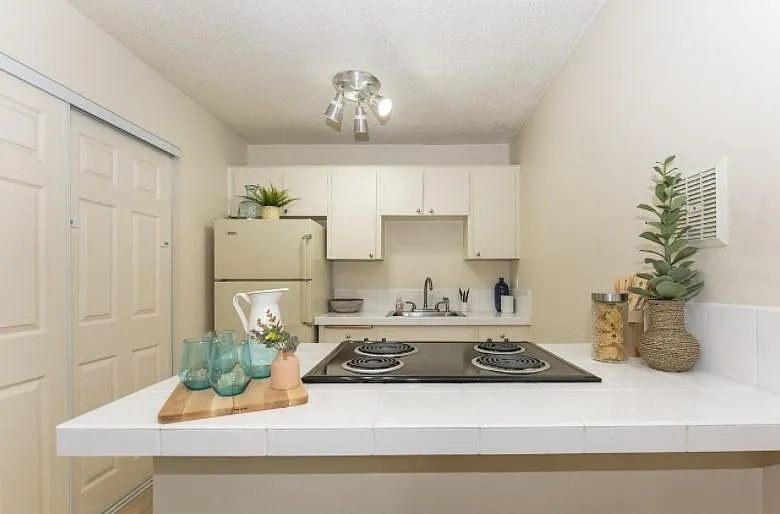 2522 SE 29th Ave — Photo 4