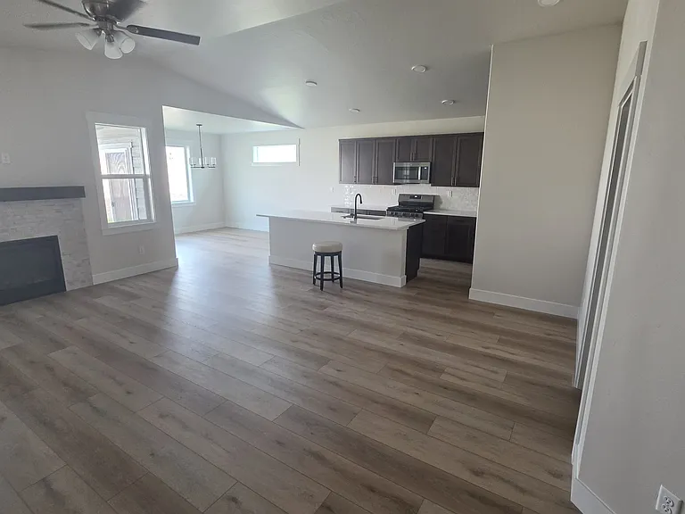 3304 E Fitz Roy Ct — Photo 11