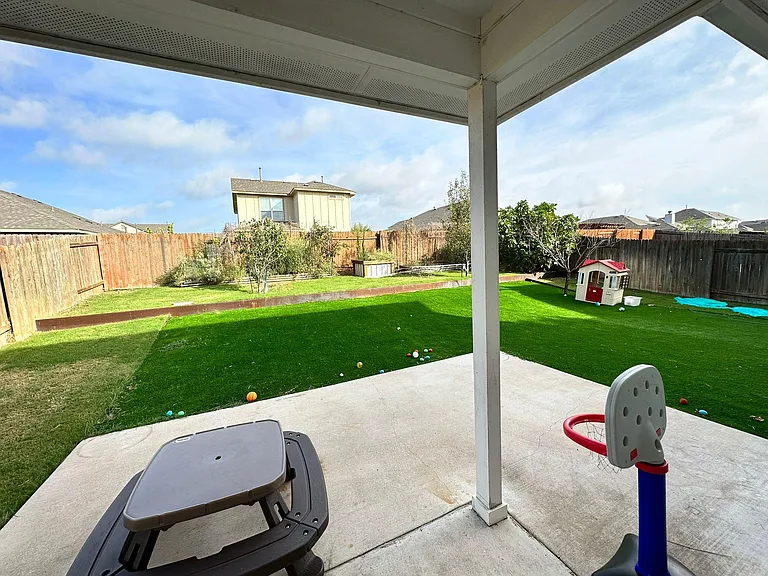 5520 Loma Alta Dr — Photo 6