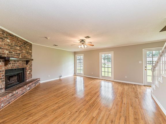 4th image of 108 Bayou Bend Cir