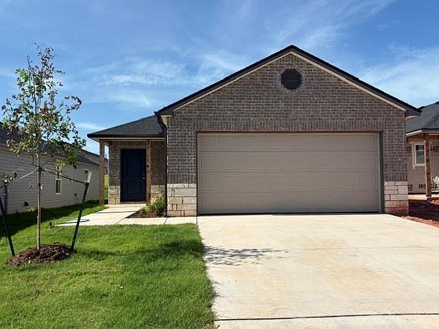 1st image of 1213 Saddle Dr