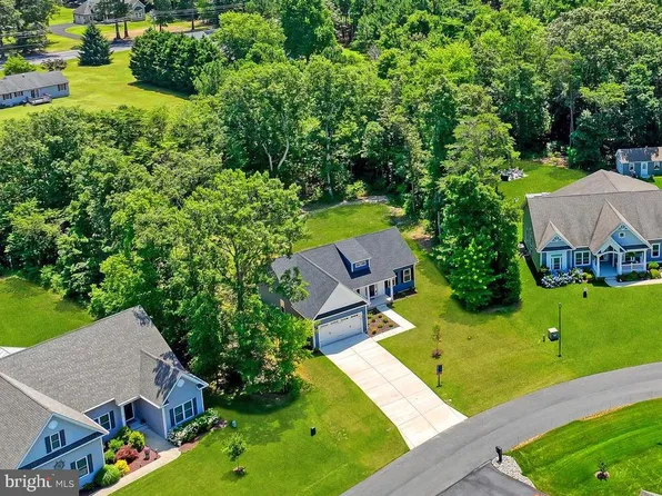 24374 Givens Cir, Georgetown, DE 19947