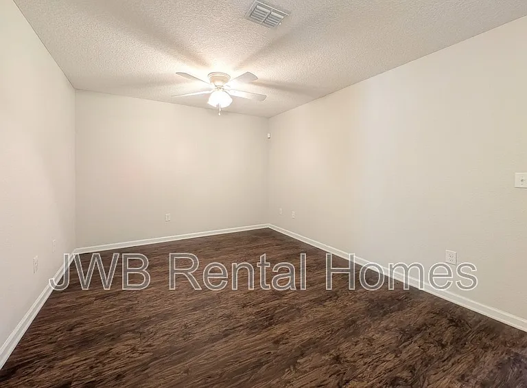 7141 Timmerman Ln — Photo 5
