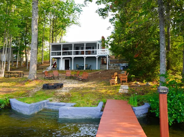 530 Pinewood Shores Road, Wakefield, NH 03830