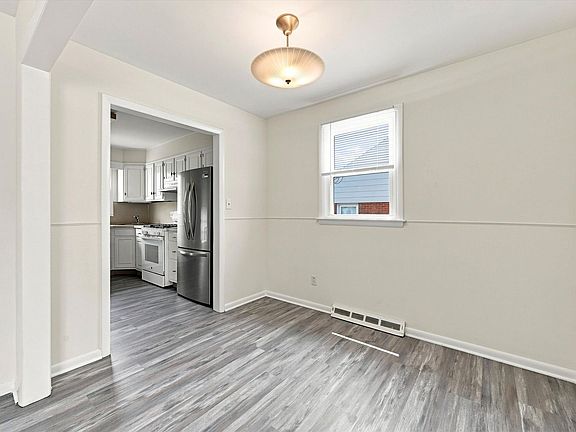 5th image of 2314 Frann Dr
