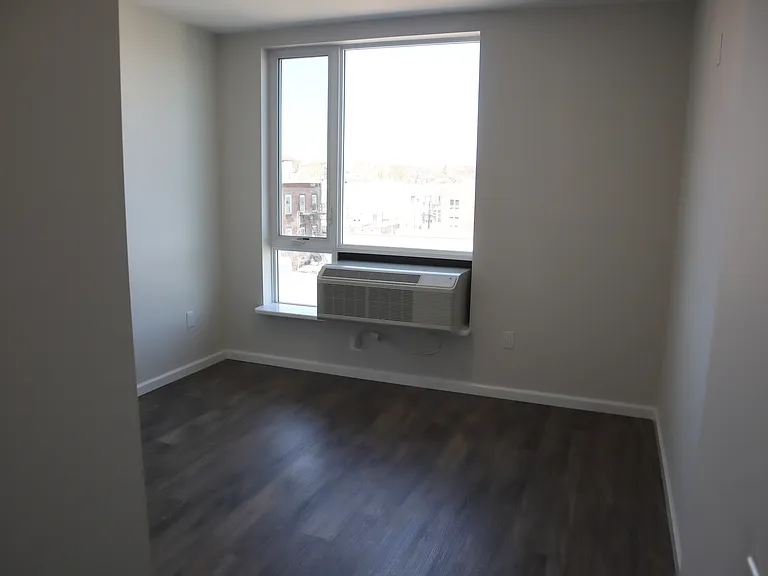 Clark street apartments — Photo 28