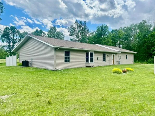 30873 Harris Town Rd, Grand Rapids, MN 55744