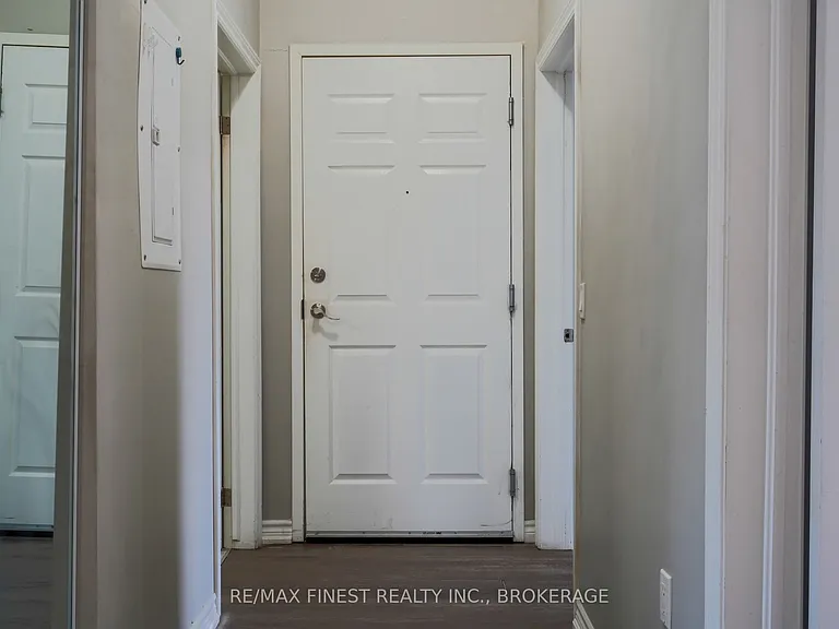 630A Princess St #501 — Photo 2