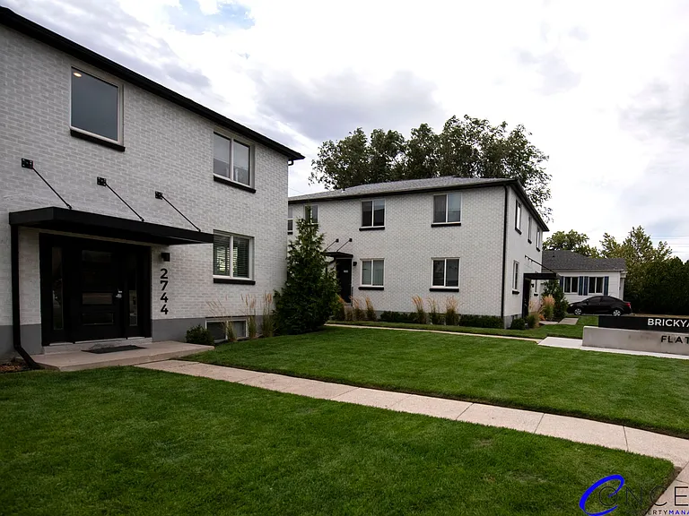 2740 S 1300 E — Photo 36