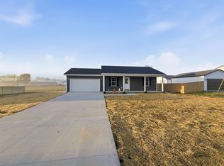 1305 Mercer Ave, Morganfield, KY 42437