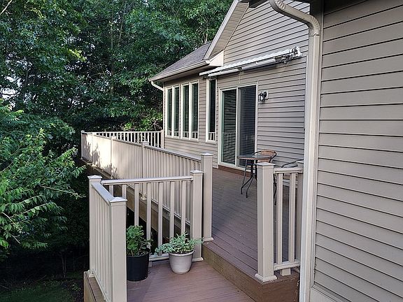 3rd image of 1869 Trillium Cir NW