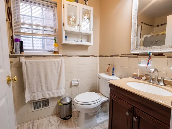 88 West 21st Street image 5 of 19