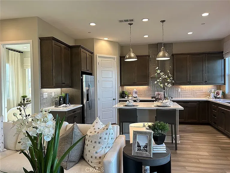 27399 Snow Creek Pl — Photo 1