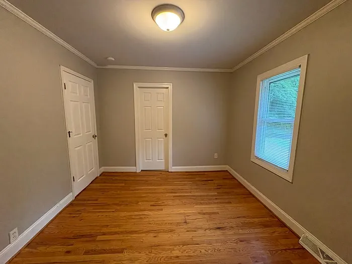 512 Brookwood Ave — Photo 10
