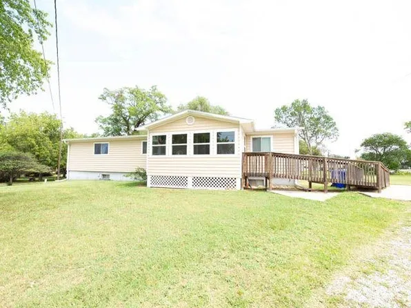 316 W 3rd St, Hillsboro, KS 67063