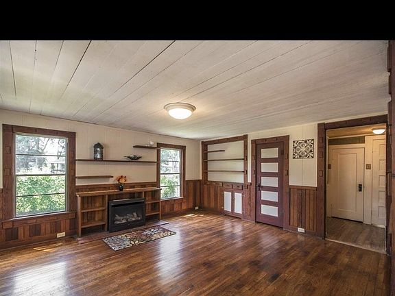 3rd image of 205 Debra Dr #205