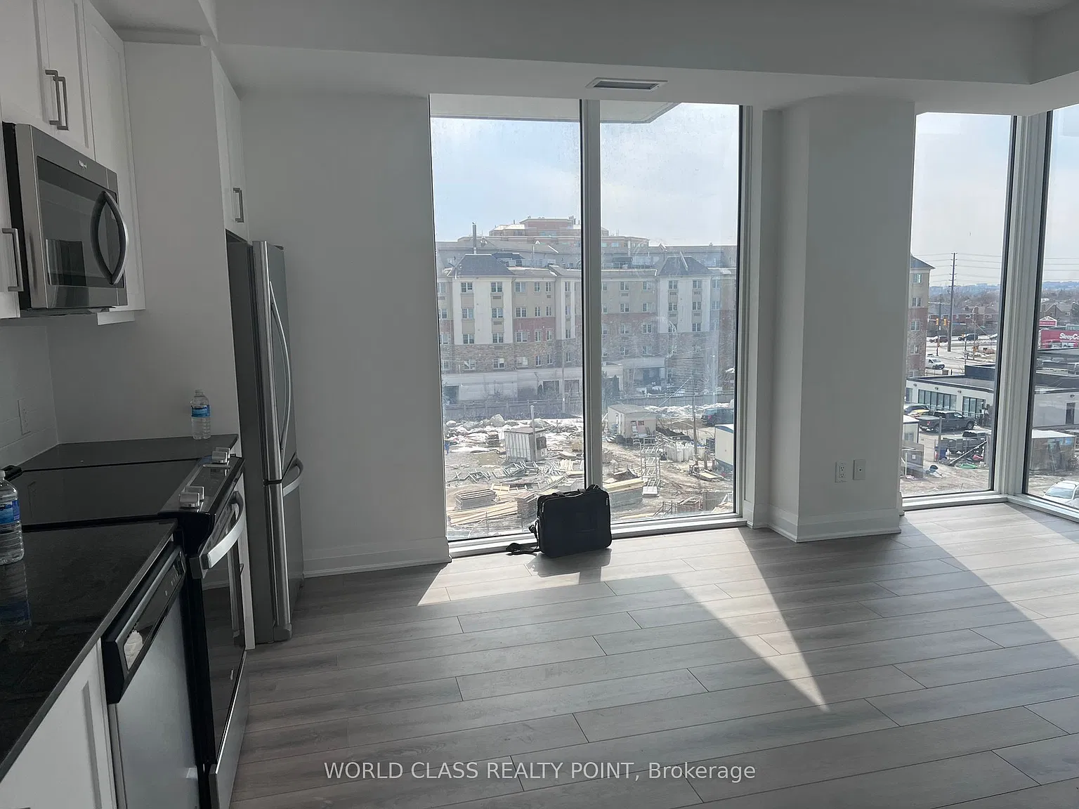 1 bed, $2,500 — Photo 4