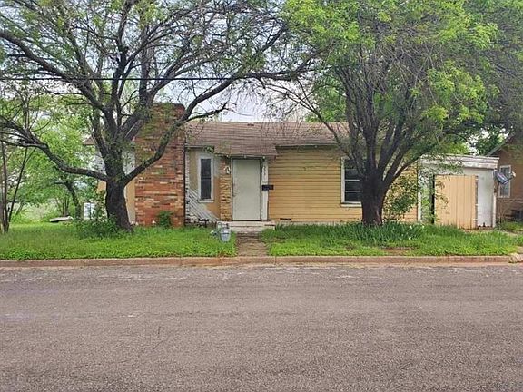 2nd image of 503 Saunders St