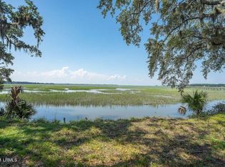 26 Coastal Seafood Rd, Saint Helena Island, SC 29920