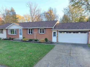 23 Carol Dr, West Seneca, NY 14224