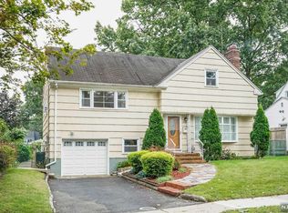 134 Irvington Rd, Teaneck, NJ 07666