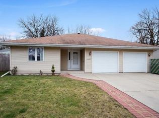 1124 Goodell St, Green Bay, WI 54301