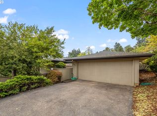 3641 Agate St, Eugene, OR 97405