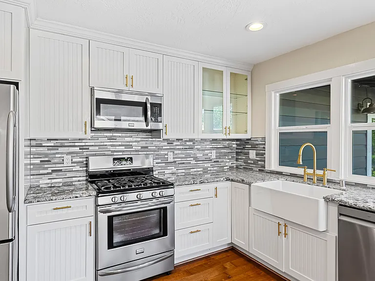 25 W Central Ave — Photo 14
