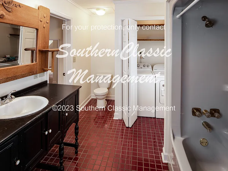 06 bathroom1-01_10102023