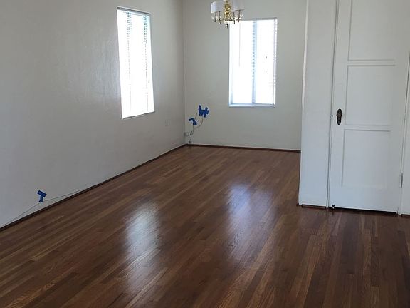 4th image of 3974 Park Blvd
