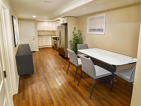 4th image of 1237 W Newport Ave #G