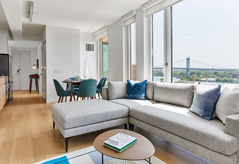 1st image of 10 Halletts Pt APT 1814