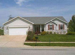 217 E Ash Rd, Warrenton, MO 63383