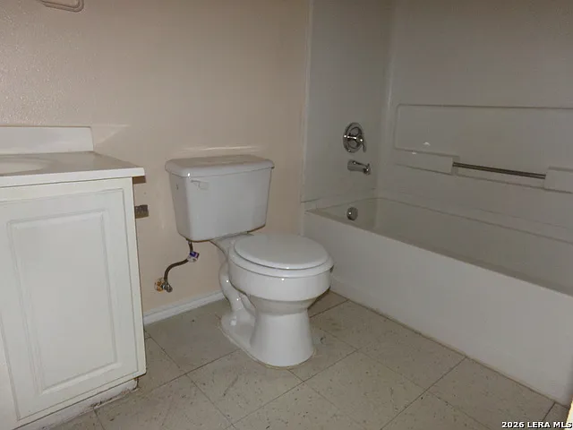 9228 Balboa Port — Photo 13