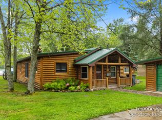 941 Windover Dr, Lake, MI 48632