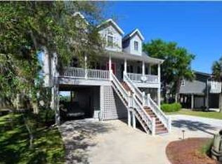 3919 Lybrand St, Edisto Island, SC 29438